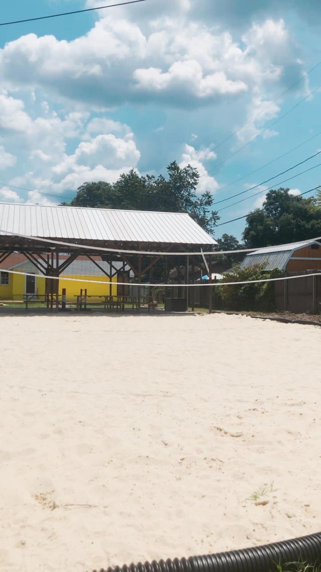 Retro Rainbow At Herb River-Citron And Sassy #6 Savannah Exterior foto