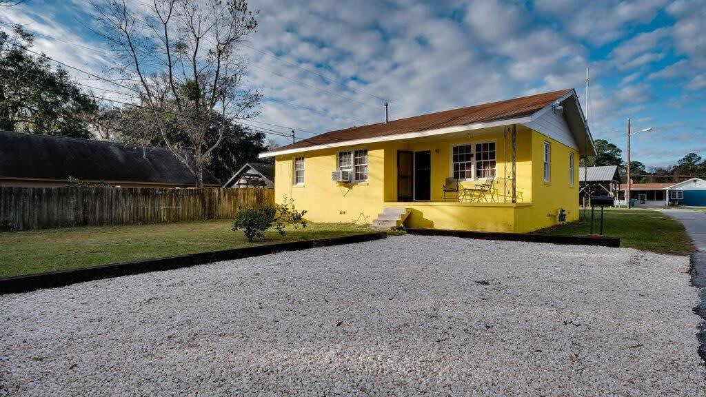 Retro Rainbow At Herb River-Citron And Sassy #6 Savannah Exterior foto